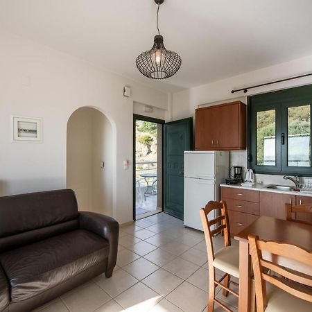 Portela Apartments Kampoula Keratokampos Luaran gambar