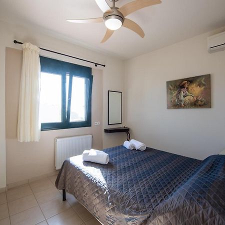 Portela Apartments Kampoula Keratokampos Luaran gambar