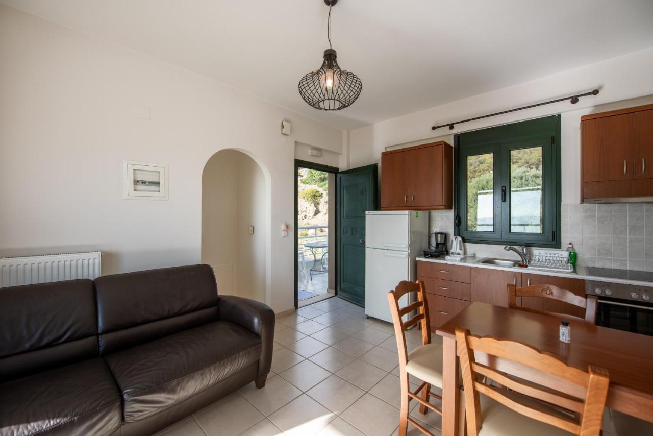 Portela Apartments Kampoula Keratokampos Luaran gambar