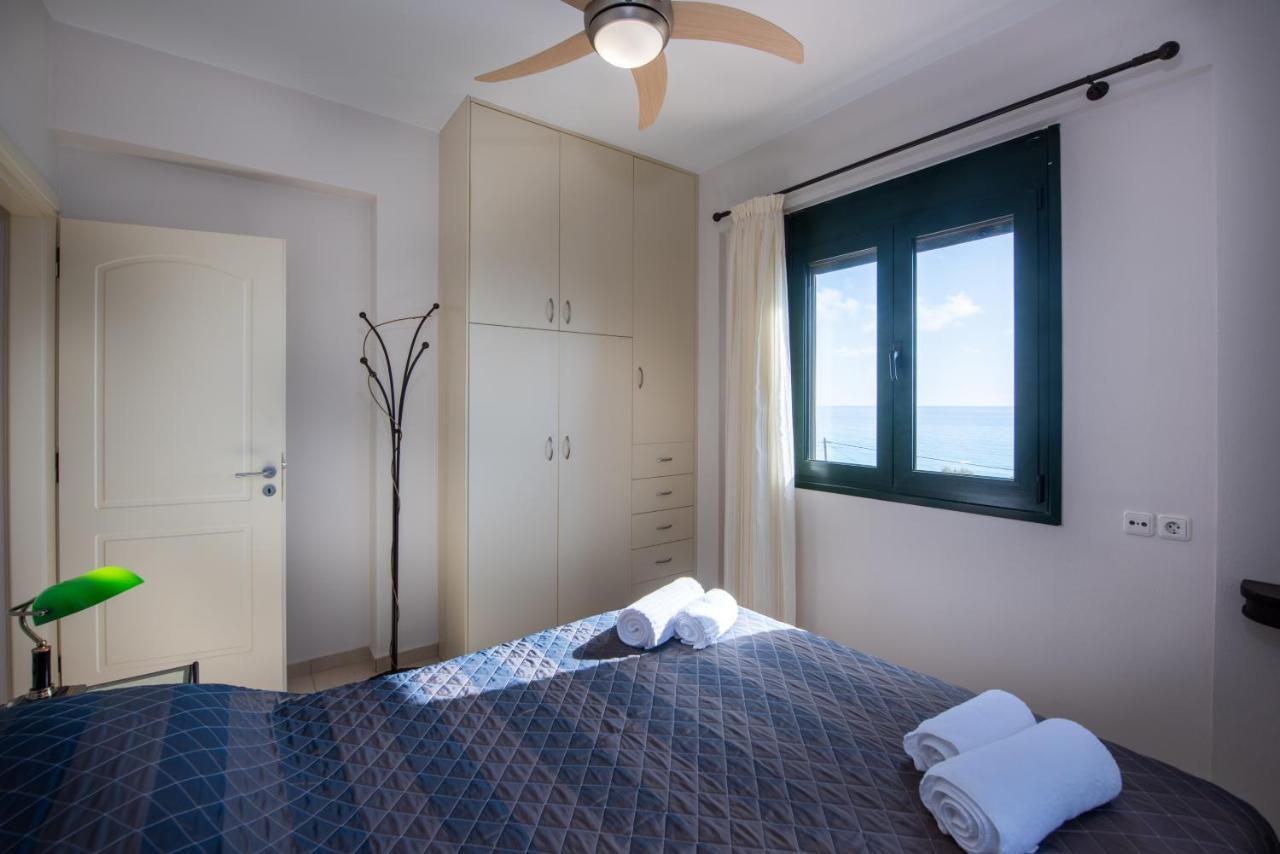 Portela Apartments Kampoula Keratokampos Luaran gambar