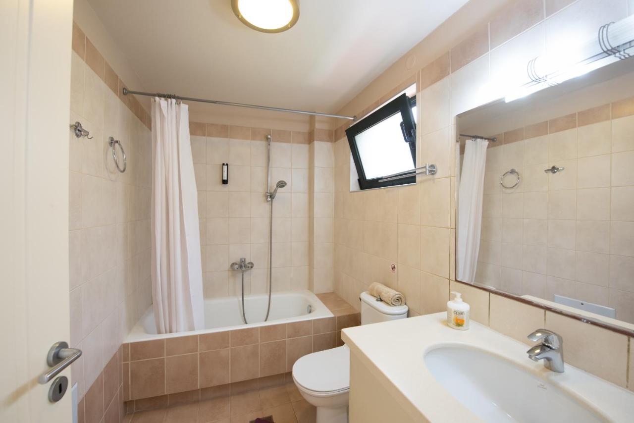 Portela Apartments Kampoula Keratokampos Luaran gambar