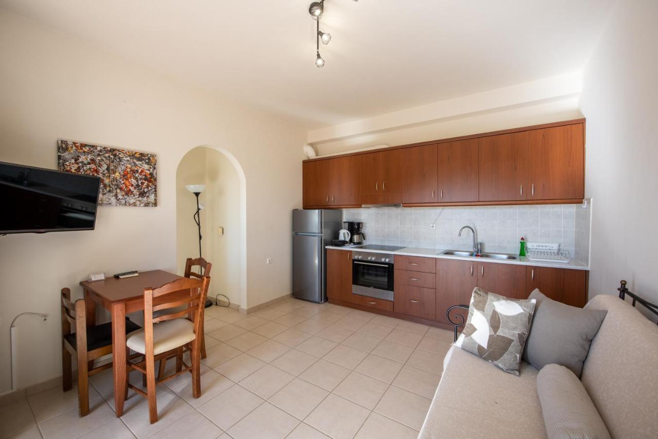 Portela Apartments Kampoula Keratokampos Luaran gambar