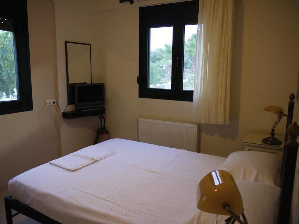 Portela Apartments Kampoula Keratokampos Luaran gambar
