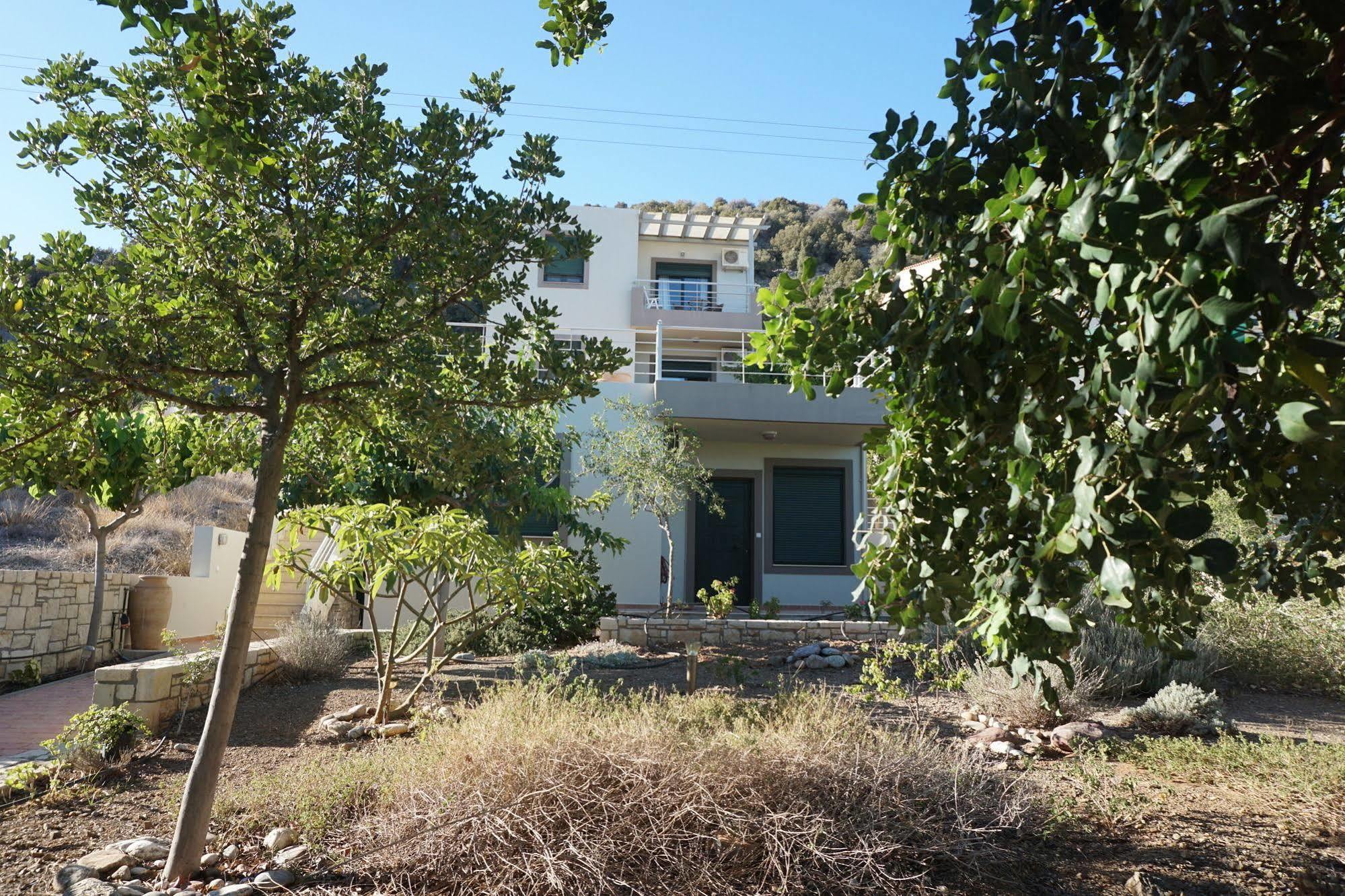 Portela Apartments Kampoula Keratokampos Luaran gambar
