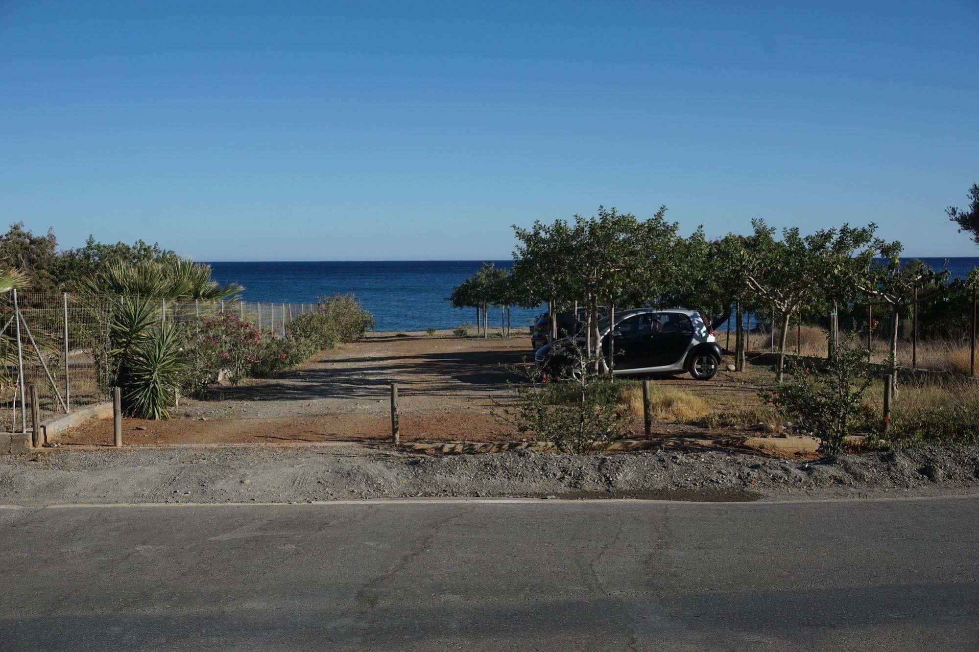 Portela Apartments Kampoula Keratokampos Luaran gambar
